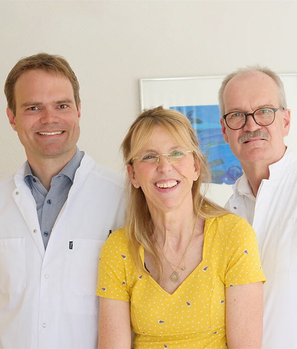 Ärzteteam: Hans-Jörg Schmitz Junior, Dr. Inka Edelman, Dr.med. Hans-Werner Schmitz Ärzteteam Gemeinschaftspraxis-Lahnstein: Hans-Jörg Schmitz Junior, Dr. Inka Edelman, Dr.med. Hans-Werner Schmitz